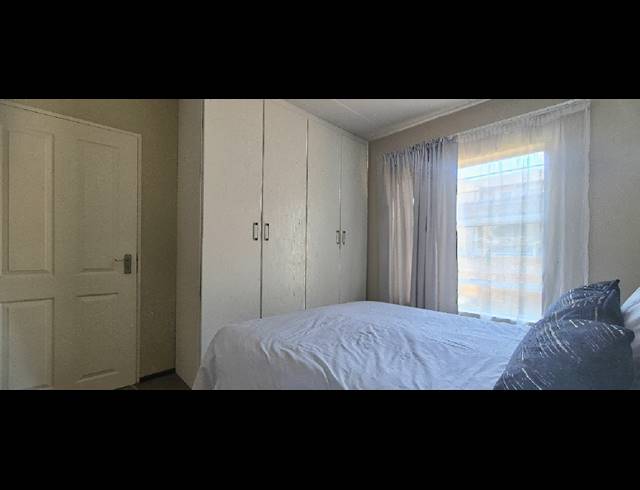 2 BEDROOM APARTMENT FOR SALE IN HONEYPARK
